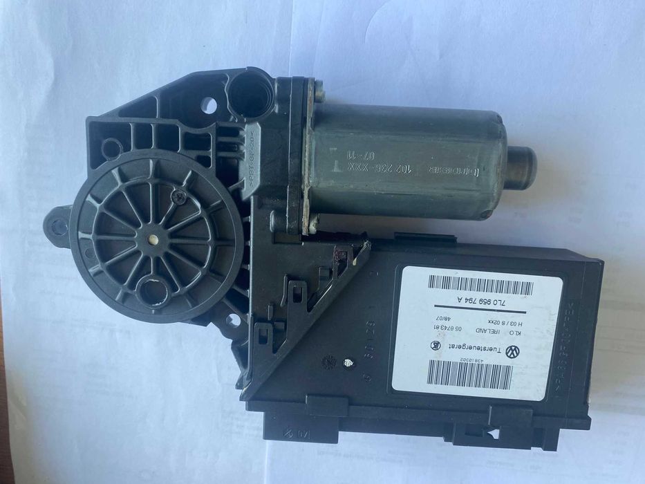 MOTOR DO ELEVADOR PORTA TRASEIRA DIREITA PORSCHE CAYENNE 7L0.959.794 A