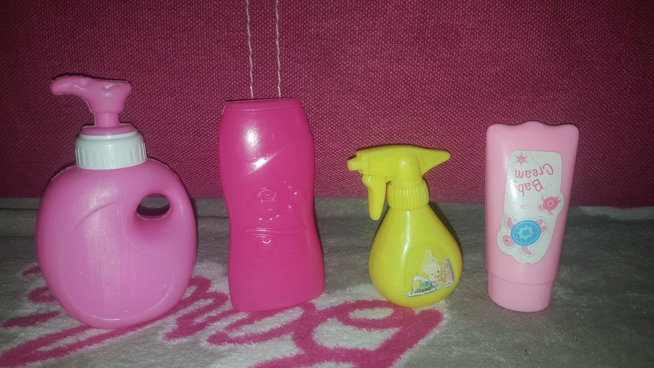 Zabawkowy zestaw kosmetyków dla bobasa