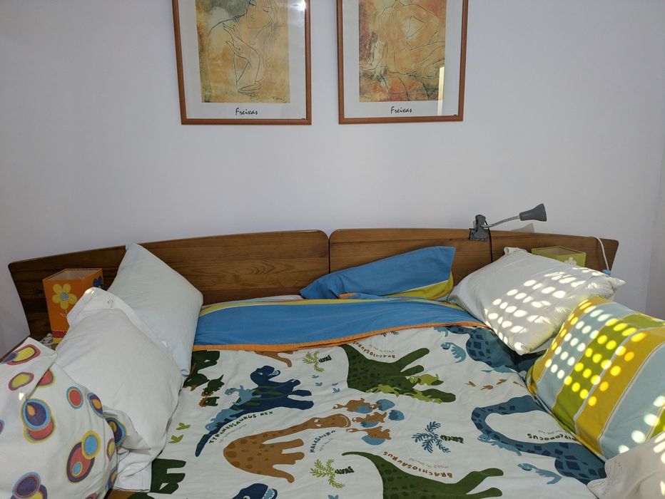 Quarto de criança com cama de casal