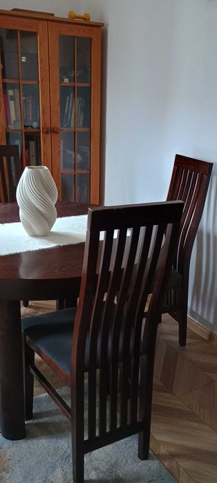 Zerezerwowane - Stół okrągły rozkładany 110cm+2x45cm + 8 krzeseł