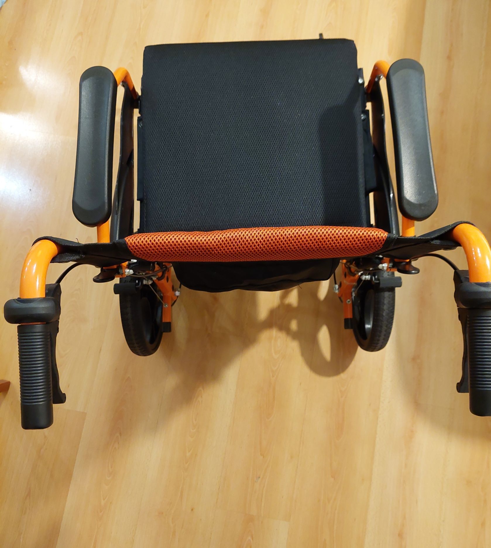 Wózek ortopedyczny inwalidzki Mobiclinic