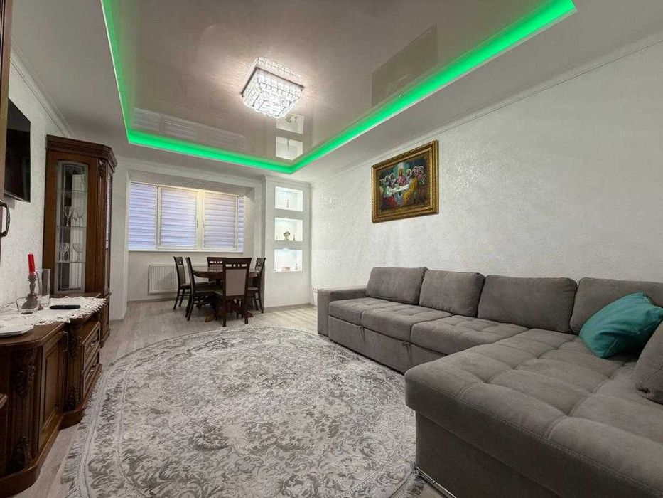 Продається простора 3-кімнатна квартира в обжитій новобудові