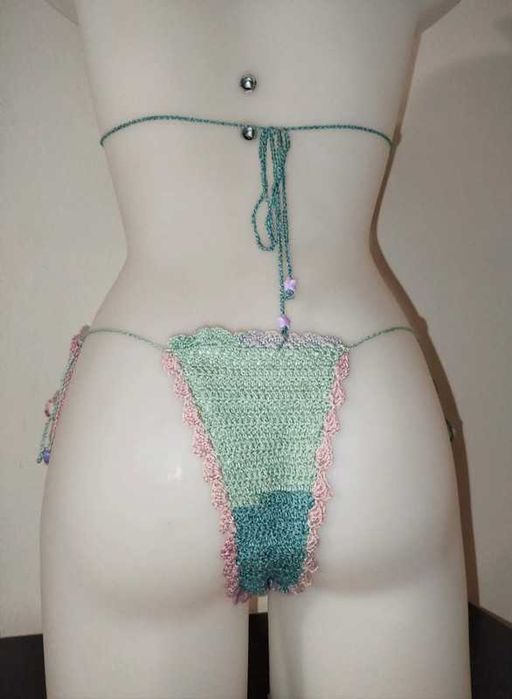 Conjunto de Biquíni em Crochê – Tons Pastéis