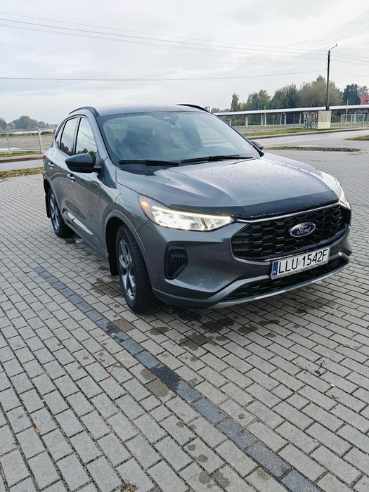 FORD  KUGA /ESCAPE ST-line  2023 10tys km jak Nowy 4x4