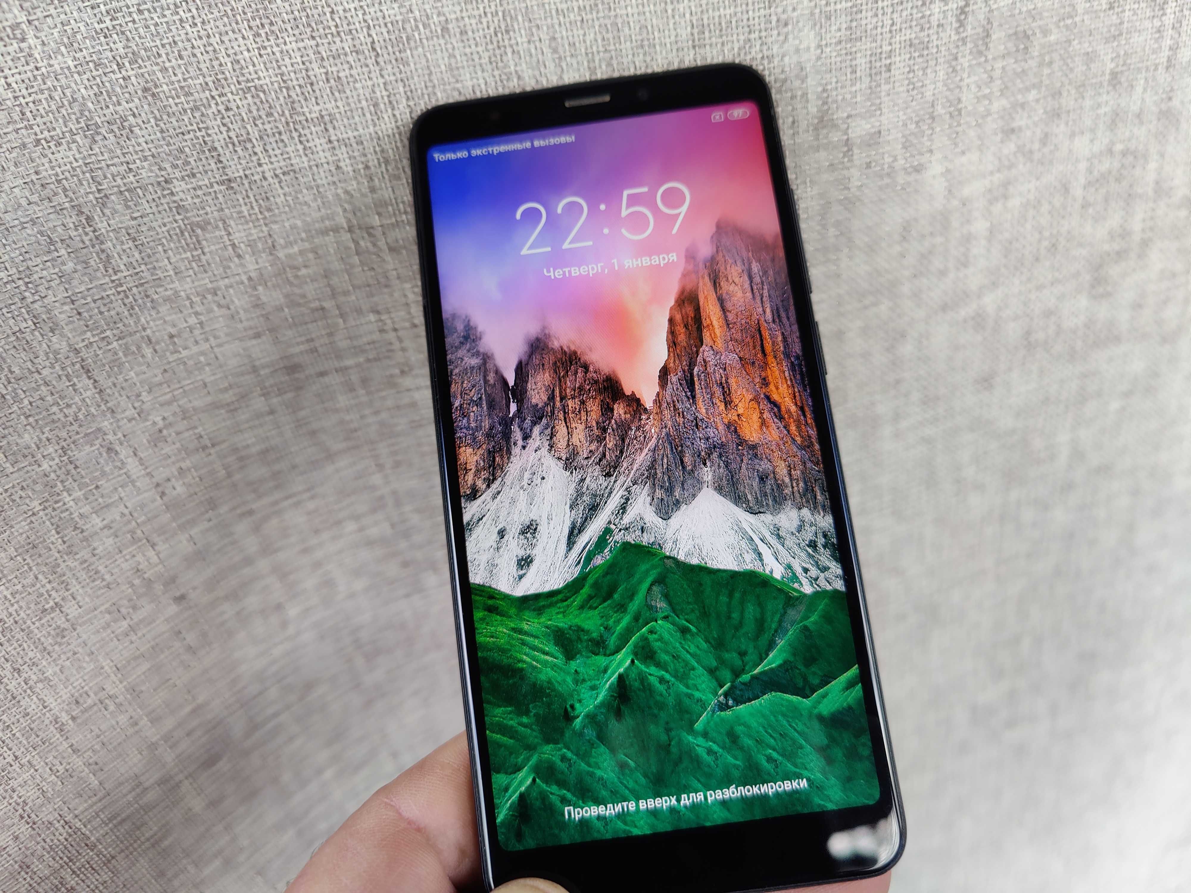 Смартфон Xiaomi Redmi 5 2/16GB Black