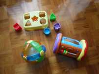 Lote de brinquedos bebé com três peluches bebés