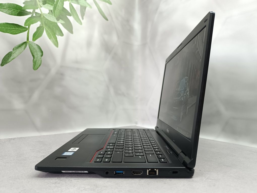 Ноутбук Fujitsu LifeBook E549/i5-8265U/8 GB/256 GB/14"/Full HD IPS