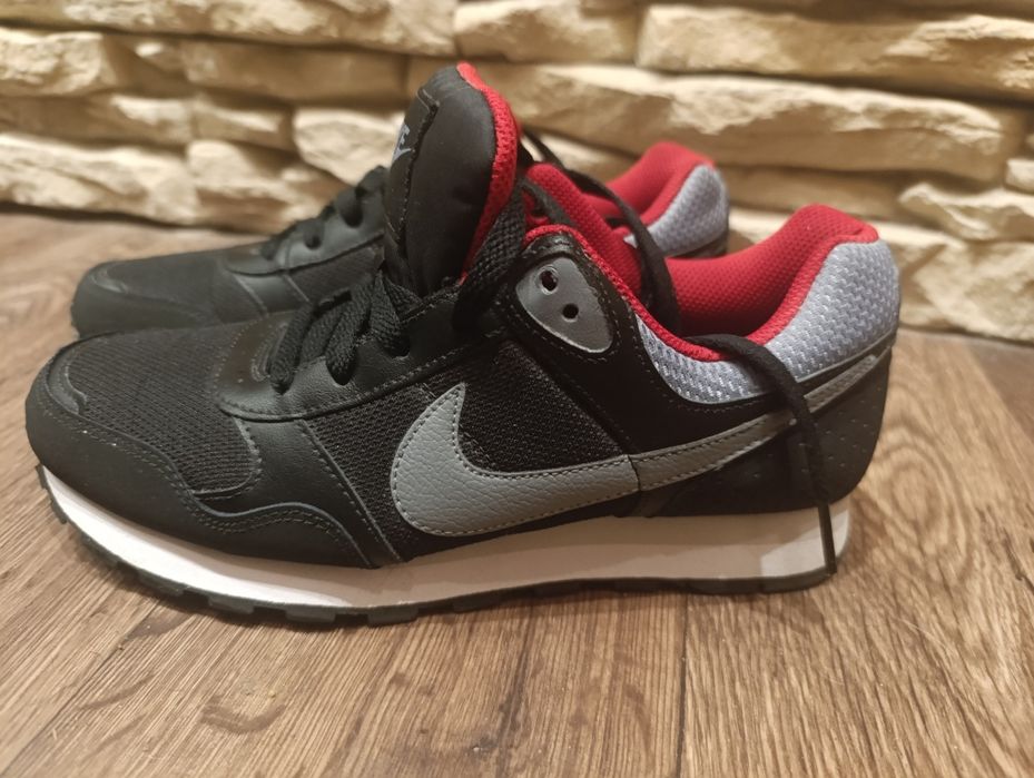 Nike MD Runner rozmiar 38.5