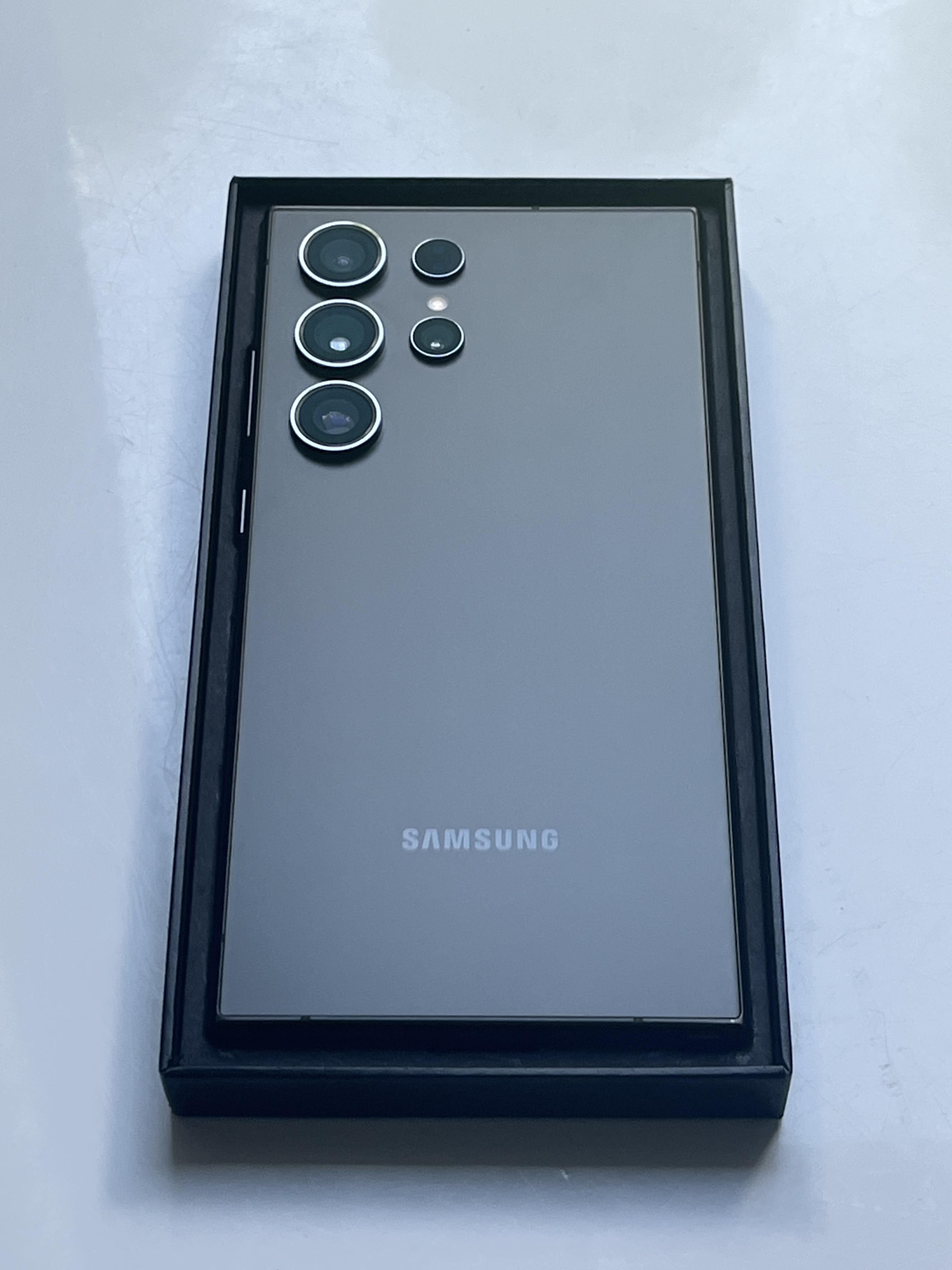 OUTLET Samsung Galaxy S24 Ultra 12/512GB FV23% PL GW