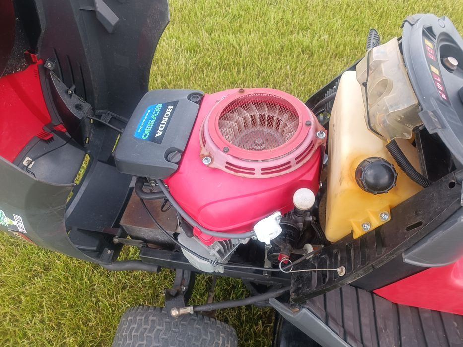 Kosiarka traktorek Castel Garden XT 160 HD z koszem silnik honda