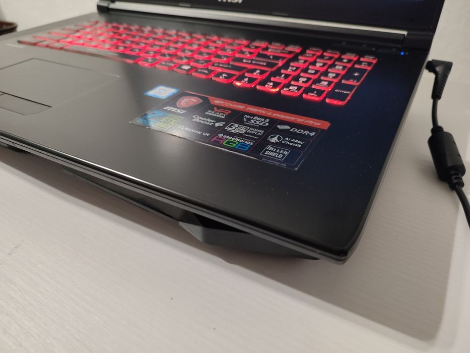 Ноутбук MSI  GTX 1060 6GB