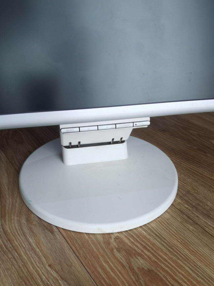 Monitor 22 cali nec  LCD225WXM 60hz