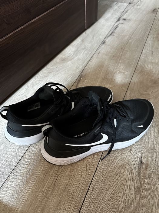 Buty nikie do biegania