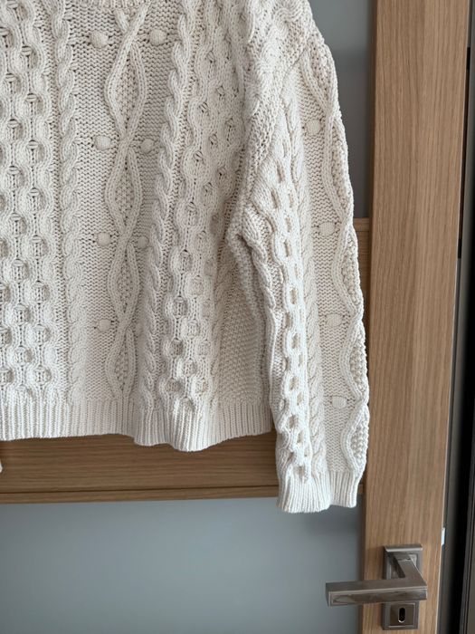 Sweter Zara warkocze