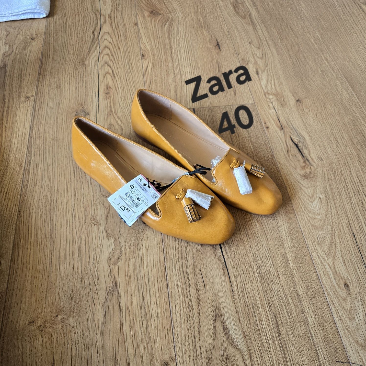 Buty balerinki baletki Zara 40 mokasyny frędzle