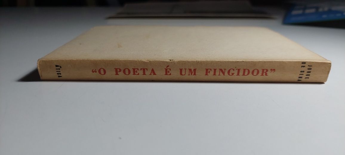 O Poeta é um Fingidor - Jorge de Sena (1ª edição)
