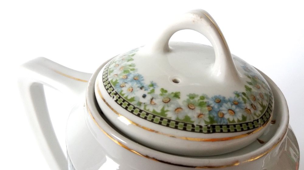 Dzbanek porcelanowy duży secesja biały sygnowany