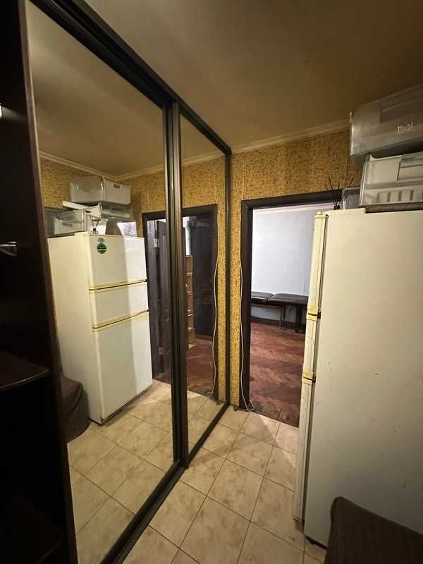 Продам 2-х кімнатну квартиру, 10 хвилин від метро Студентська