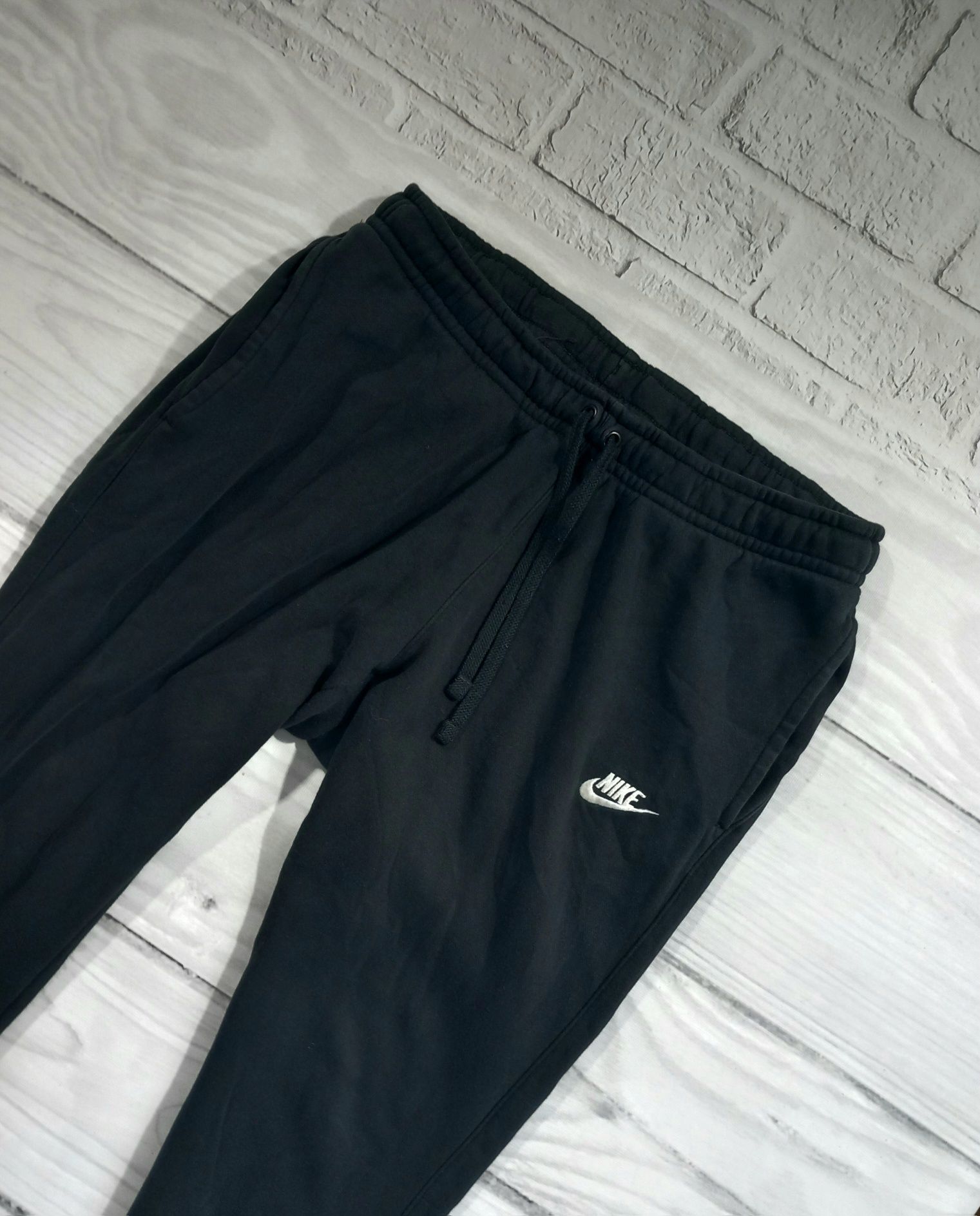 Dresy spodnie ze ściągaczami Nike LT
