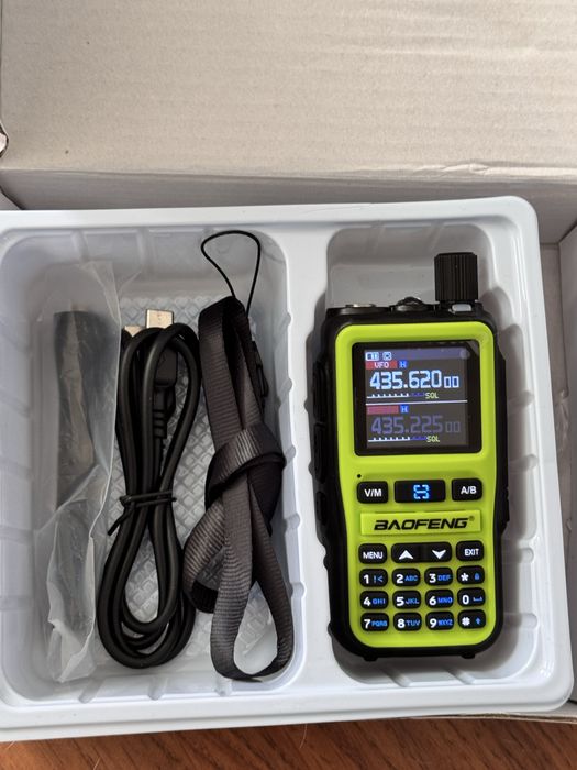 Baofeng UV-5R mini radio UHF/VHF