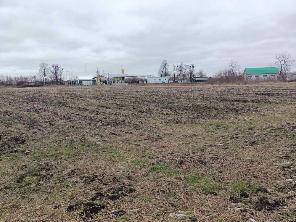 Продам  під будівництво земельну ділянку в с. Фурси