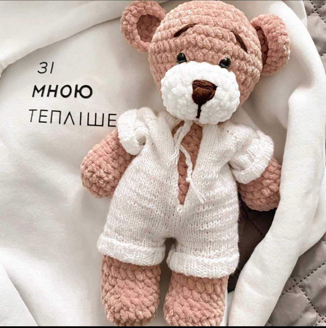 іграшка в'язана - ніжно рожевий ведмедик