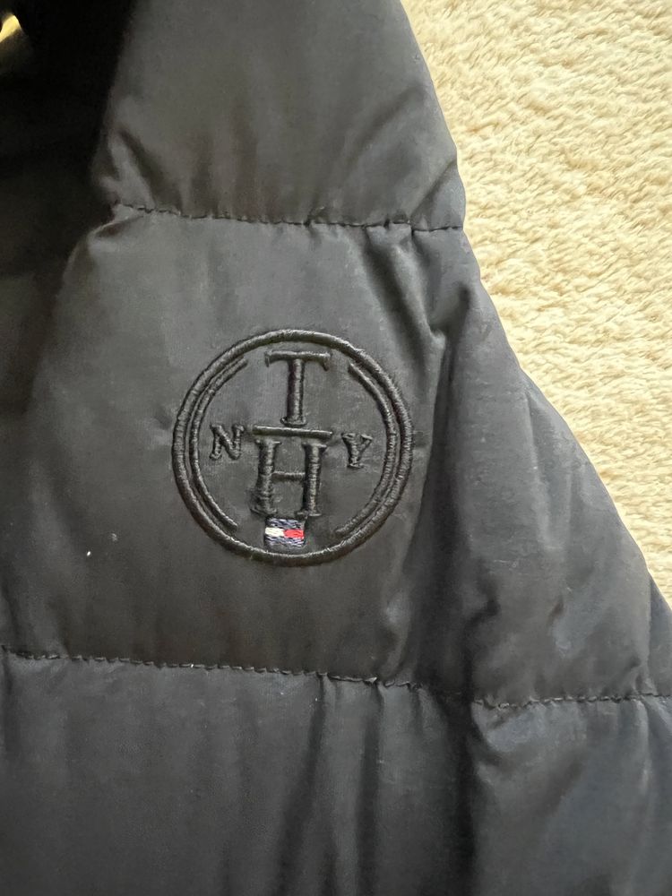 Sprzedam plaszcz Tommy hilfiger