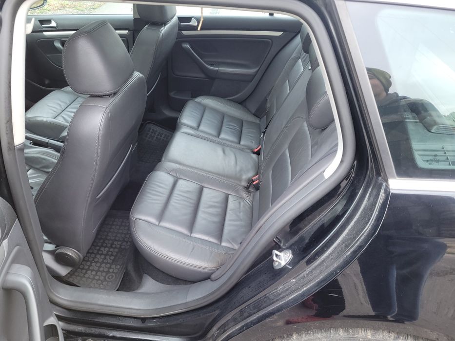 Vw Golf V  1.9 TDI skóry panorama klimatronik elektryka