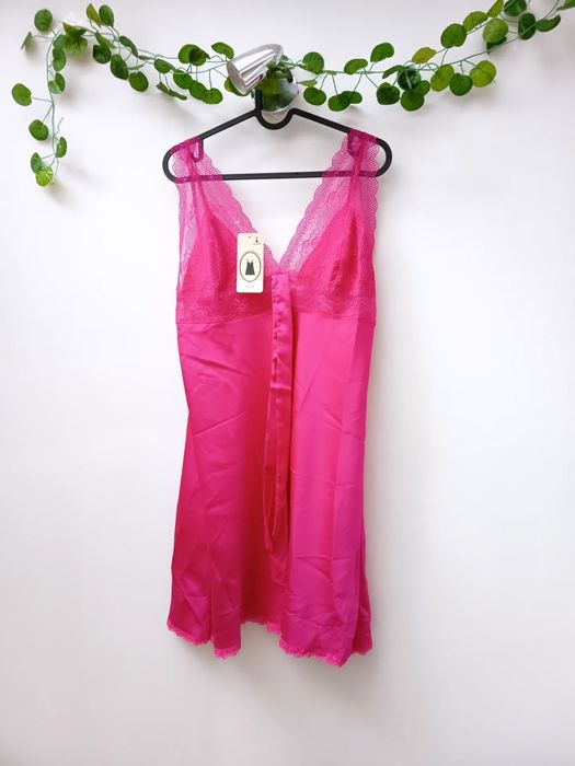 Vestido de Lingerie Rosa Fúcsia