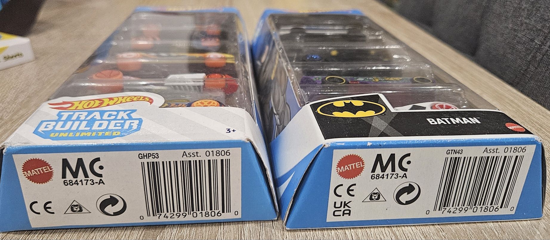 10 autek Hot Wheels Batman i Track Builder NOWE