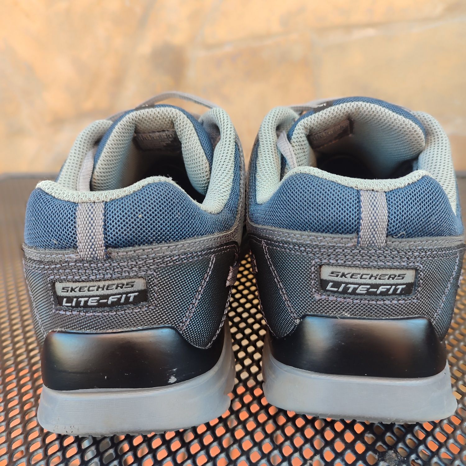 Кроссовки Skechers 45 размер (оригинал)