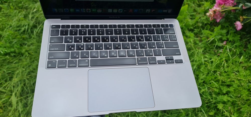 MacBook air M1 A2337 512ssd