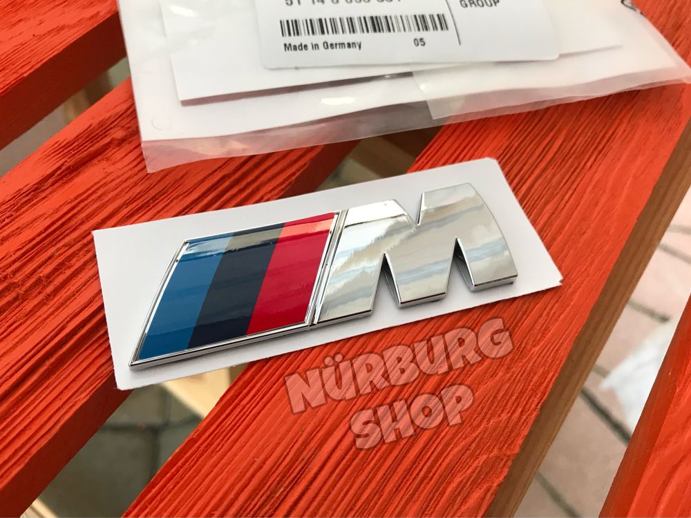 Шильдик BMW M на багажник новый стиль эмблема значок логотип наклейка