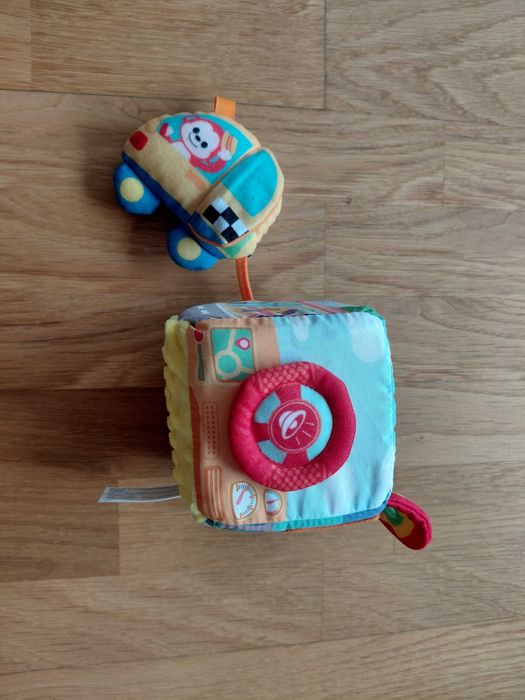 Cubo didático de pelúcia para bebé