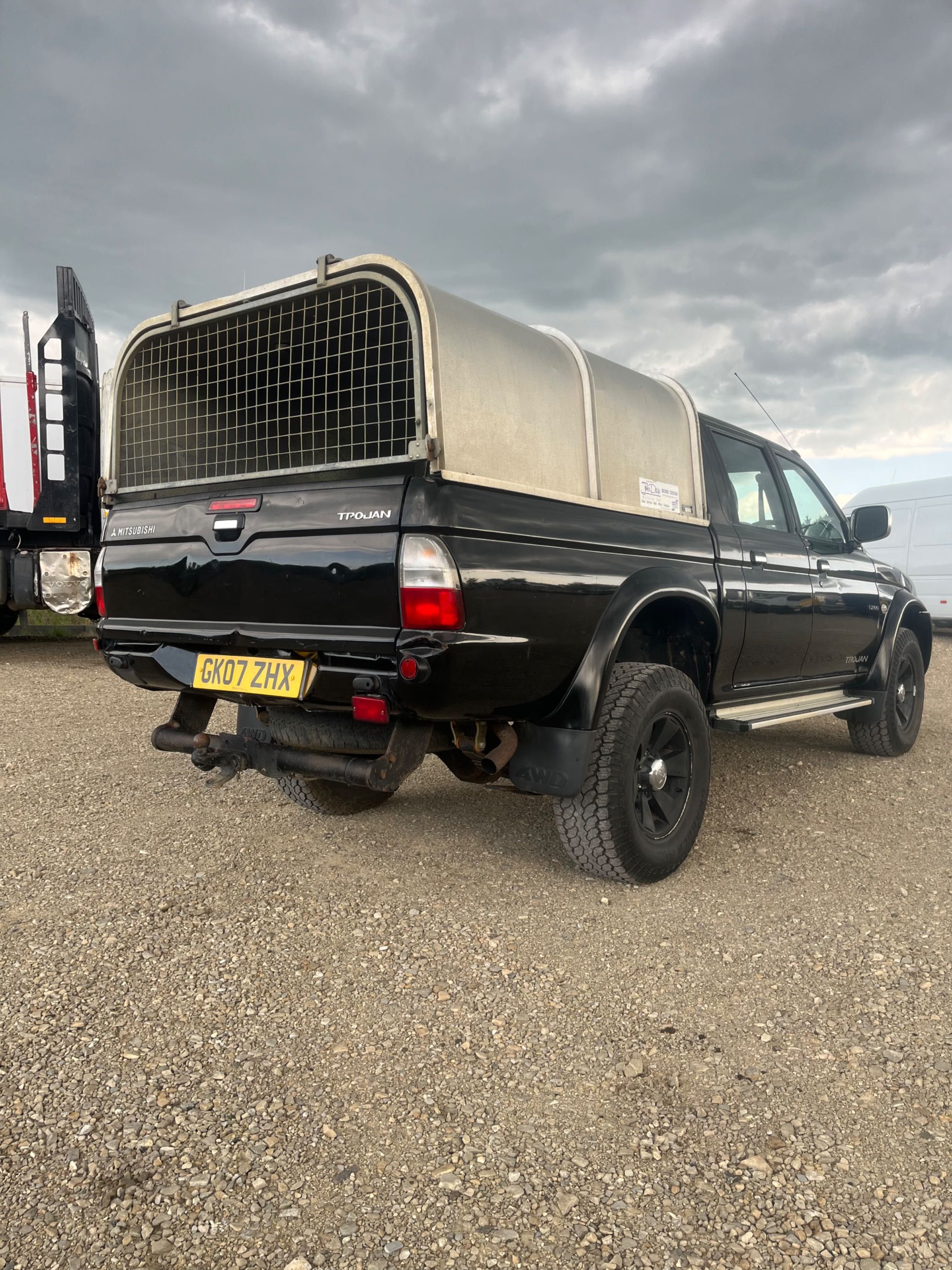Mitsubishi L200 2.5 TD 2006 rok