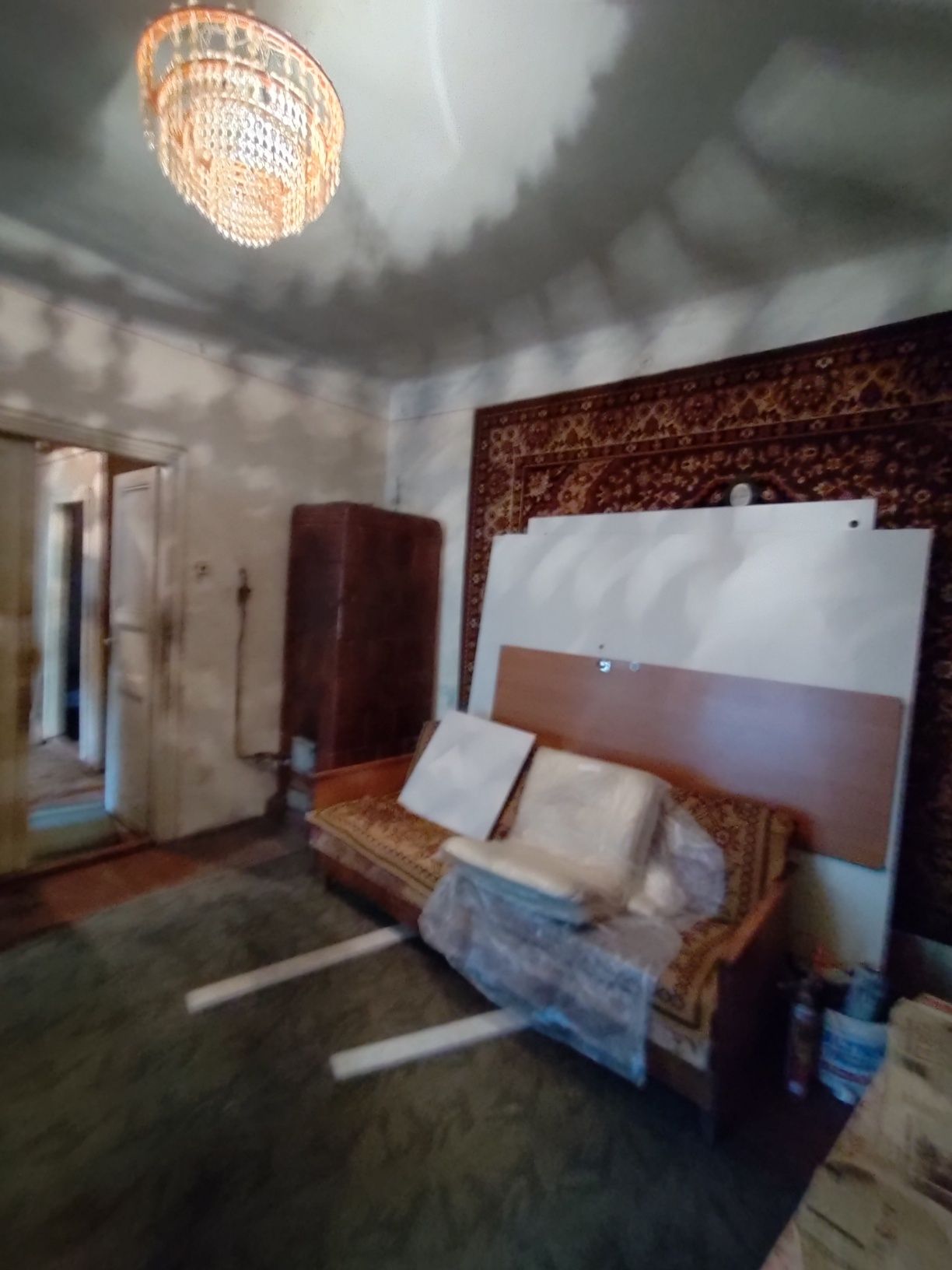 Продам 1-тну квартиру під інвестицію по вул. Незалежності 148