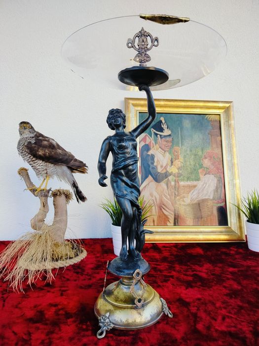 Duża unikatowa palacowa figuralna patera owocarka