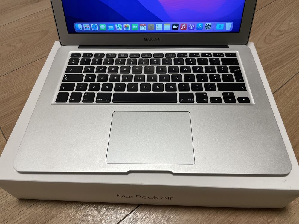 Idealny MacBook Air 13” 8/128 GB w PERFEKCYJNYM stanie!