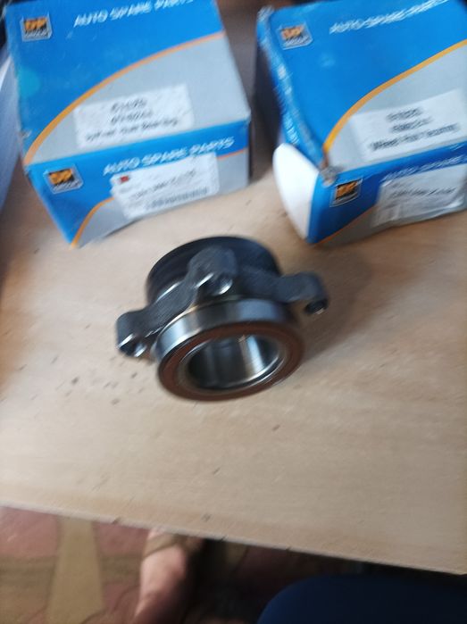 Łożysko koła przód Ford Transit