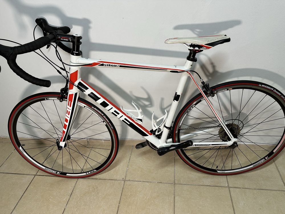 Rower szosowy CUBE PELOTON grupa Sora