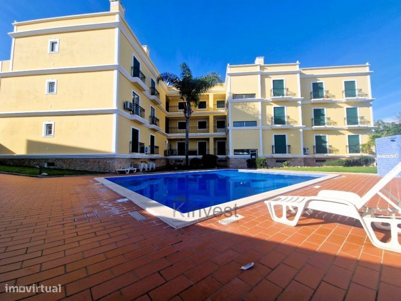 Apartamento T2 com Garagem e Piscina- Ferragudo
