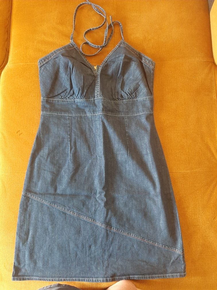 Śliczna sukienka jeans