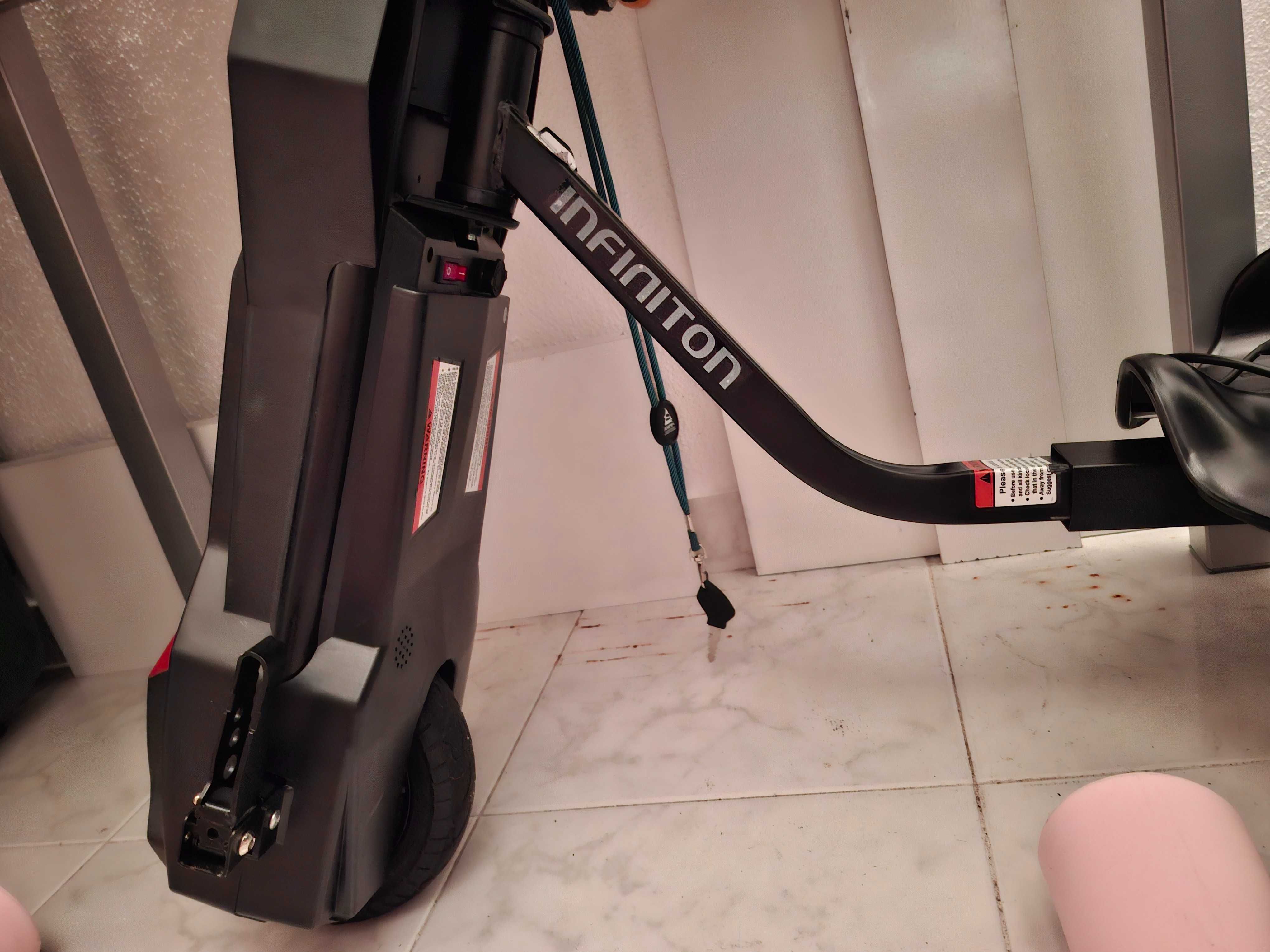 Triciclo eléctrico Infiniton CRAZY BIKE SUP para jovens drifters