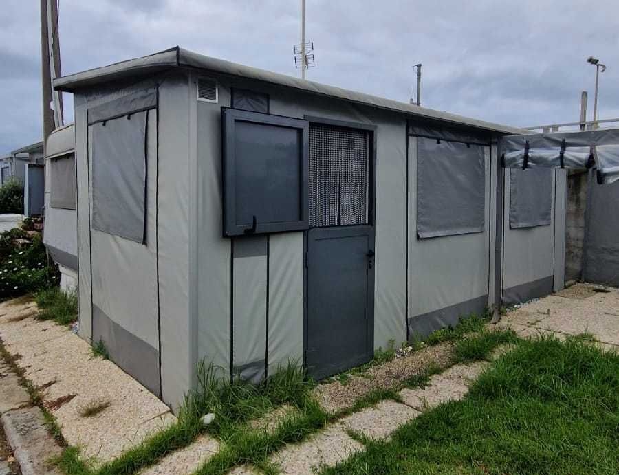 Avançado semi rijo para roulote