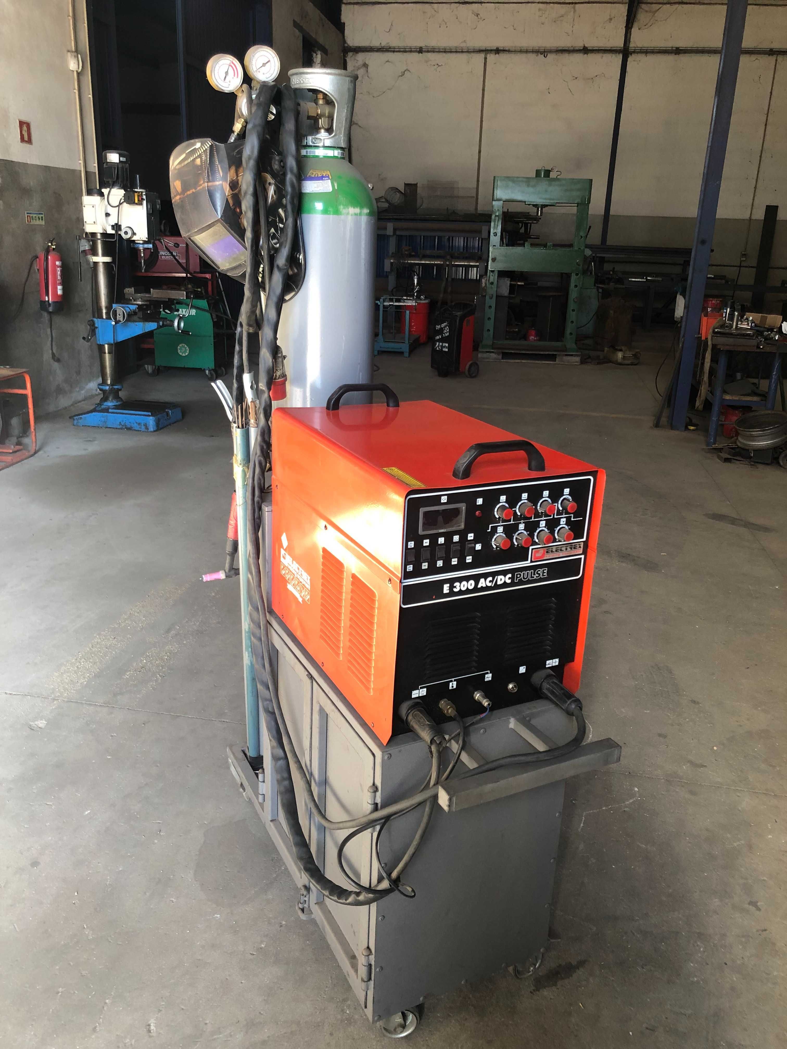 Aparelho soldadura AC/DC E300