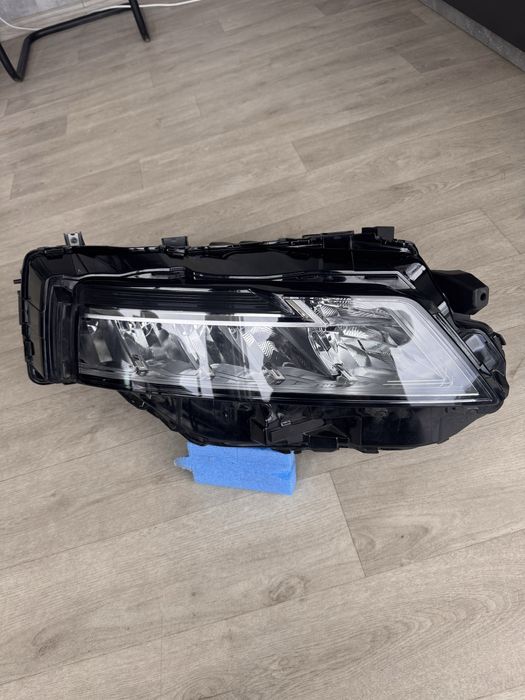 Фара передня права Ниссан Рог Т33