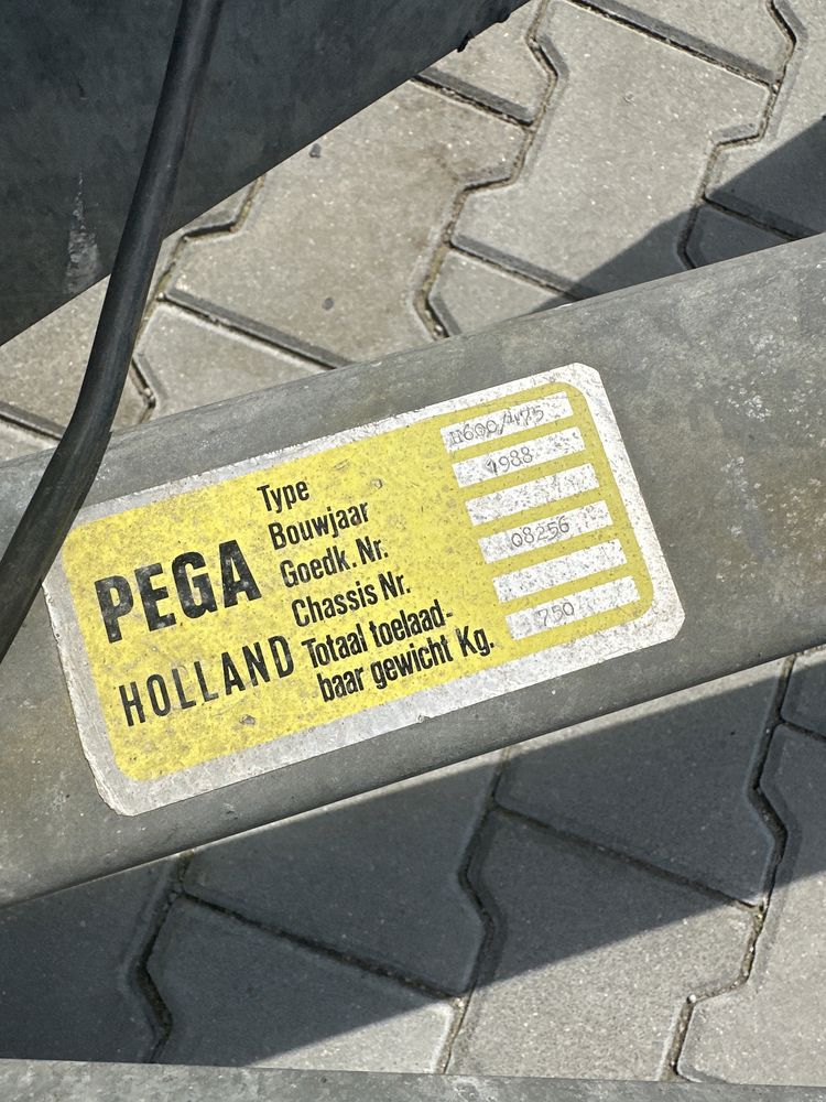 Przyczepa podlodziowa PEGA