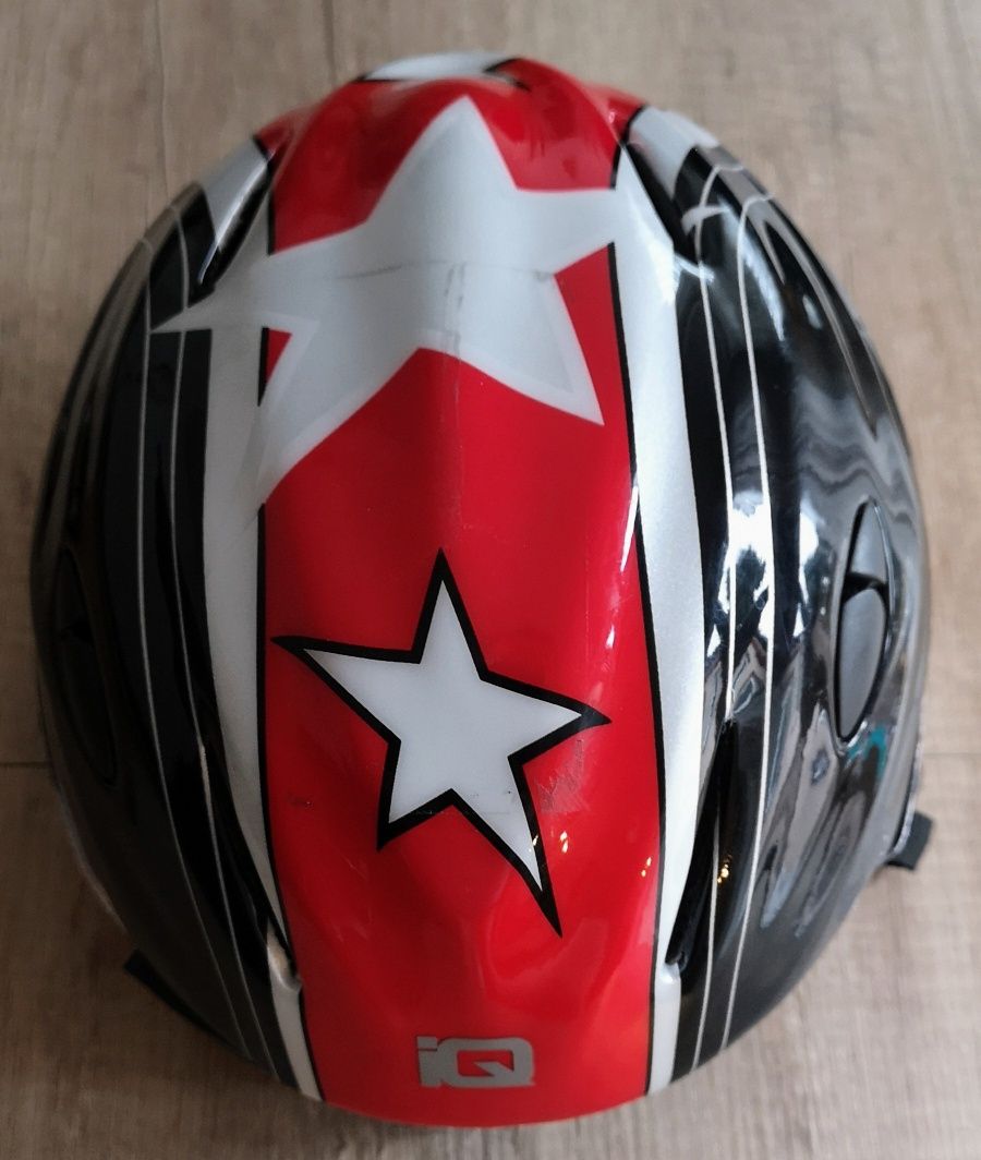 Kask narciarski dla dziecka plus google