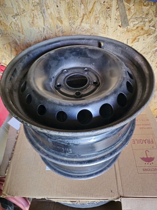 Продам диски 4шт R15  5×114.3