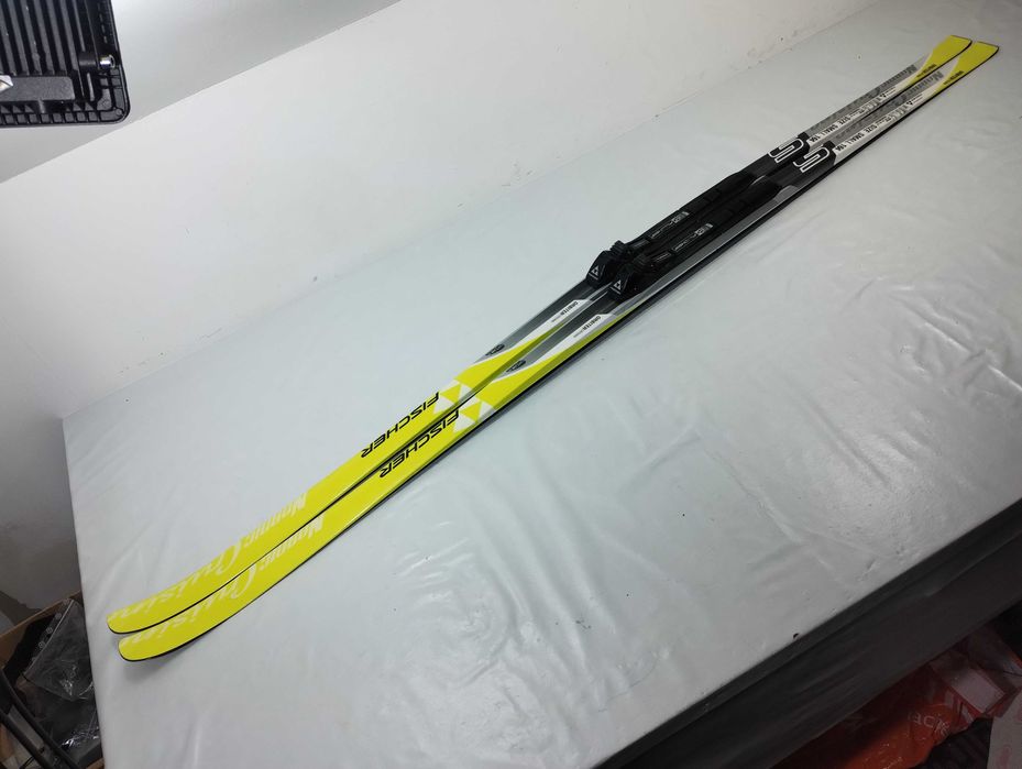 narty biegowe Fischer  dł 146  cm wiązania SNS bdb